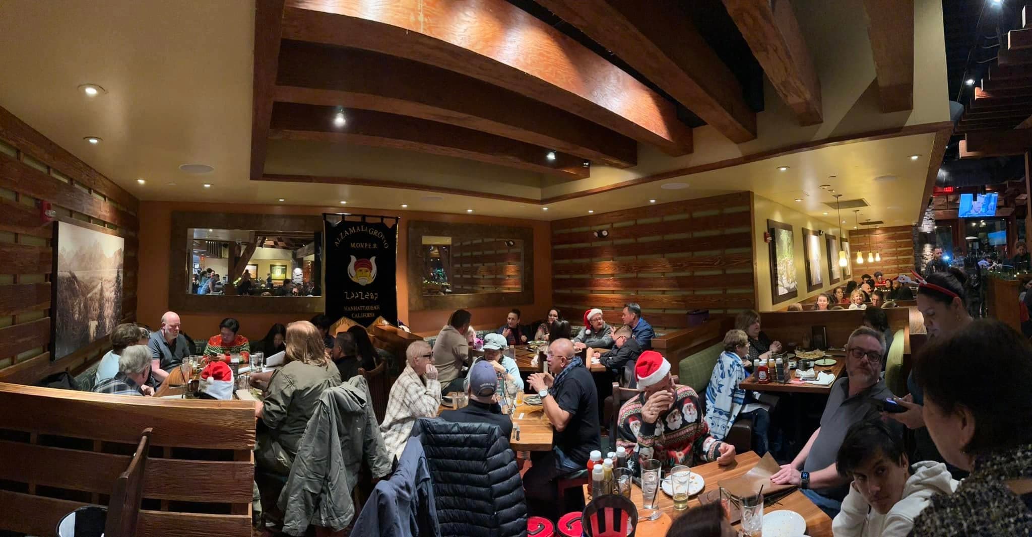 Christmas Dinner at Lazy Dog Photo 18