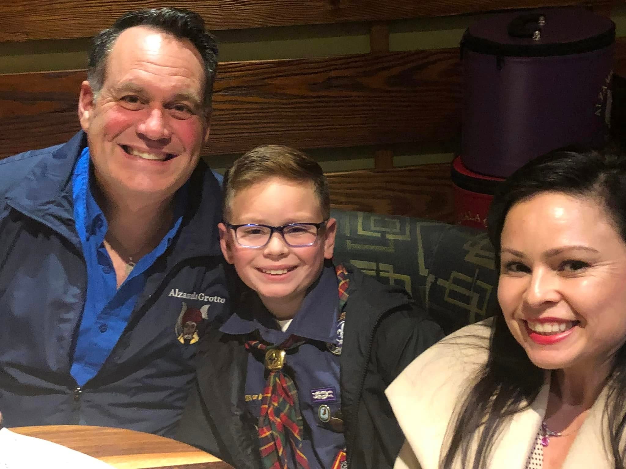 Christmas Dinner at Lazy Dog Photo 23