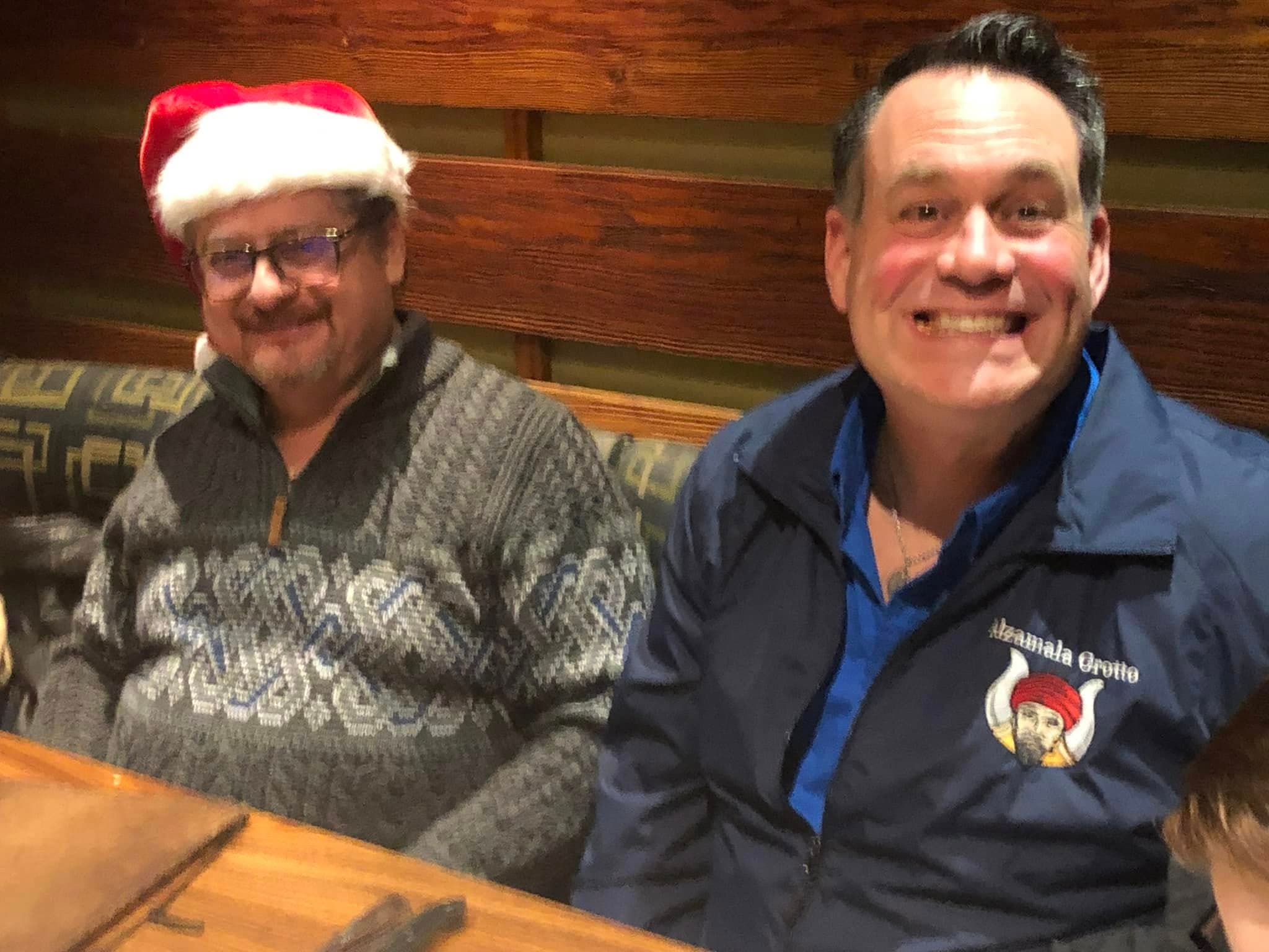 Christmas Dinner at Lazy Dog Photo 24